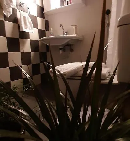 Sandy's Apartment *